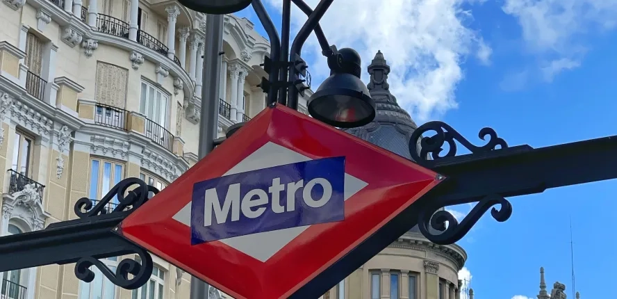 Motivos por los que invertir en un local comercial en Madrid
