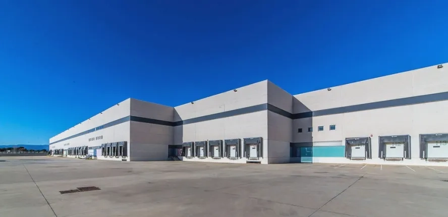 Aliseda cierra la venta de una nave industrial de 22.000 m² en Bràfim (Tarragona)