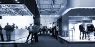 "Explore las últimas tendencias inmobiliarias en España. Descubre eventos clave como SIMA, BMP y REBUILD Expo 2024 para inversionistas y compradores. #RealEstate