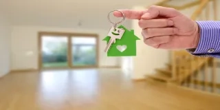 Descubre los 8+2 documentos esenciales para vender tu piso. Desde DNI hasta certificados, prepárate para formalizar la venta con éxito. Consulta más en hola pisos. #VentaDePisos #DocumentosInmobiliarios