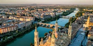 Descubre cuánto cuesta vivir en Zaragoza y conoce las 5 mejores zonas para comprar una vivienda. Encuentra tu hogar ideal con Aliseda Inmobiliaria.