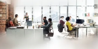 El mercado de oficinas está entrando en una nueva fase. Después de varios años marcados por el ajuste tras la pandemia y por la redefinición del trabajo híbrido, 2026 se perfila como un momento especialmente interesante para volver a mirar este segmento con criterio inversor.