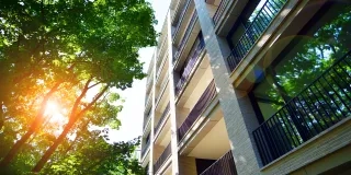 Hasta hace relativamente poco tiempo, el nivel de eficiencia energética de un edificio era un dato complementario durante los procesos de inversión inmobiliaria.