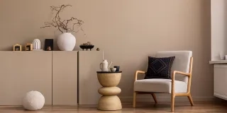 Descubre los 10 errores de decoración que quizás no conocías y aprende a evitarlos. Mejora la funcionalidad y estética de tu hogar con estos prácticos consejos