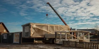 Casas modulares vs. prefabricadas: diferencias clave y qué tener en cuenta