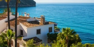 Terrenos cerca de la costa: oportunidades del suelo litoral en España
