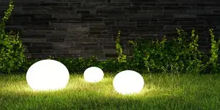 How to improve the outdoor lighting of your house